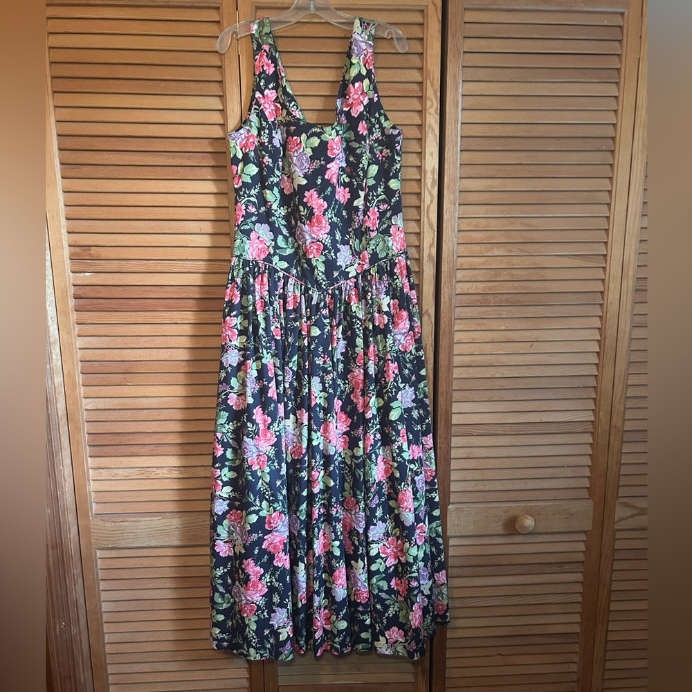 Vintage Laura Ashley Floral Sleeveless Maxi Dress Sz UK 12/US 8 Cottagecore